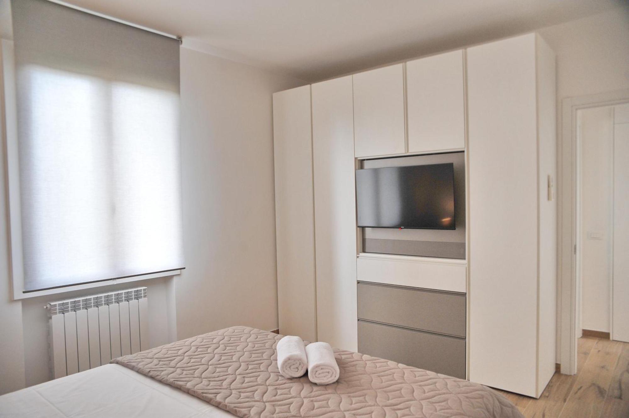 Gold Garda Desenzano Daire Desenzano del Garda Dış mekan fotoğraf