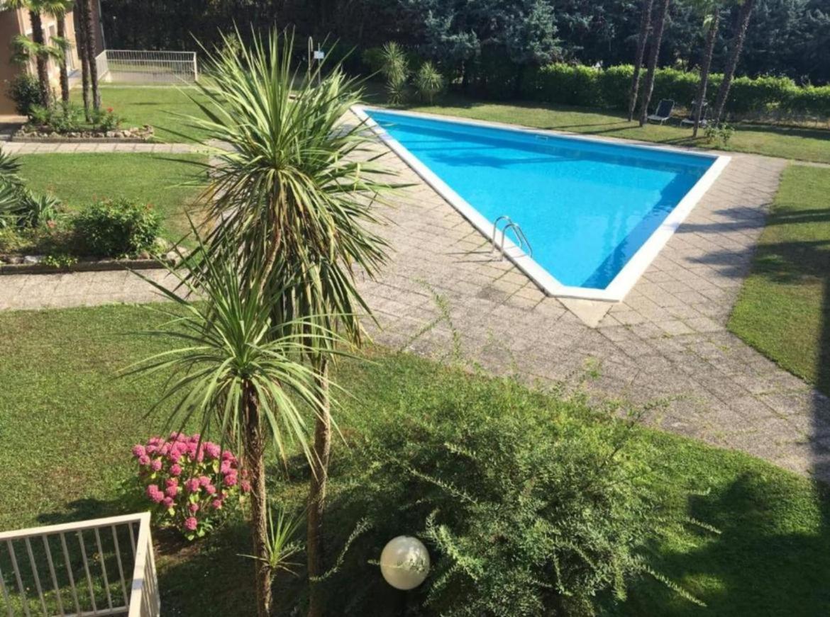 Gold Garda Desenzano Daire Desenzano del Garda Dış mekan fotoğraf